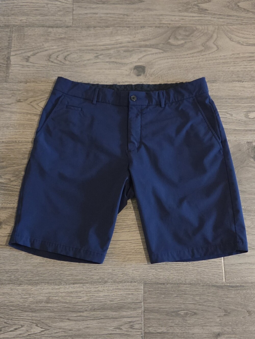 KJUS IKE Performance Golf Shorts - Navy Blue    Size 36x9